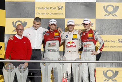 Podium du championnat : Le champion Marco Wittmann, BMW Team RMG, BMW M4 DTM; le deuxième Edoardo Mortara, Audi Sport Team Abt Sportsline, Audi RS 5 DTM; le troisième Jamie Green, Audi Sport Team Rosberg, Audi RS 5 DTM; Best manufacture, Dieter Gass, Head of DTM Audi Sport; Best team, Harry Unflat, Audi Sport Team Abt