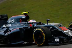 Jenson Button, McLaren MP4-31