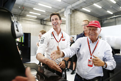 Toto Wolff, Mercedes AMG F1 Shareholder en Executive Director met Niki Lauda, Mercedes Non-Executive
