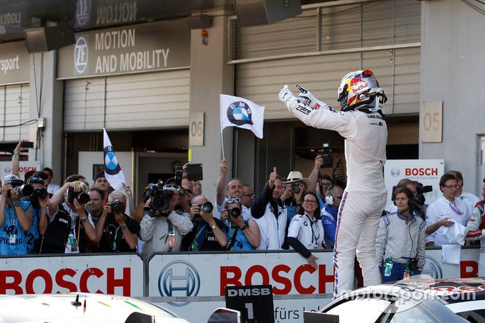 Red Bull Racing (Carrera 1): Marco Wittmann, BMW Team RMG, BMW M4 DTM