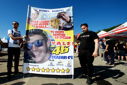 Fans de Valentino Rossi, Yamaha Factory Racing