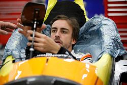 Fernando Alonso montaje de asiento