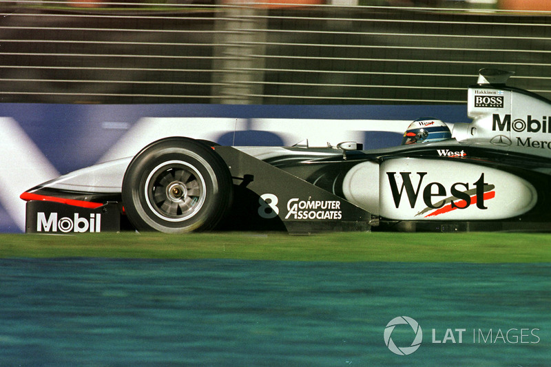 McLaren считалась фаворитом перед началом сезона, но мало кто ожидал, что их преимущество над остальными окажется совершенно подавляющим