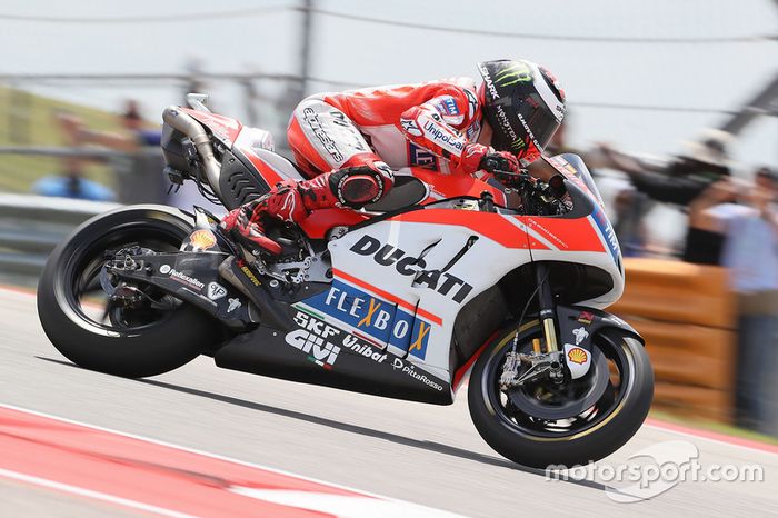 ... Jorge Lorenzo, que fecha a segunda fila. O sexto posto é o melhor resultado em classificações para Lorenzo enquanto piloto da Ducati.