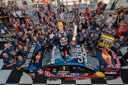 1. Shane van Gisbergen, Triple Eight Race Engineering, Holden