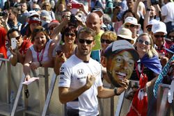 Jenson Button, McLaren con Fans