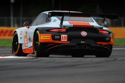 #86 Gulf Racing Porsche 911 RSR: Michael Wainwright, Ben Barker, Nick Foster