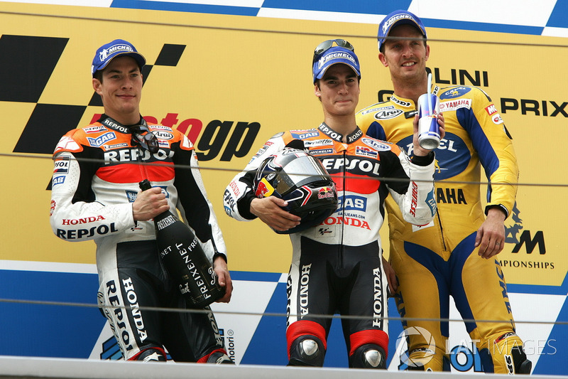 Podium : le deuxième Nicky Hayden, Repsol Honda Team, le vainqueur Dani Pedrosa, Repsol Honda Team, le troisième Colin Edwards