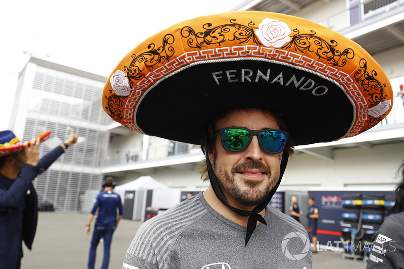 Fernando Alonso, McLaren, wears a sombrero