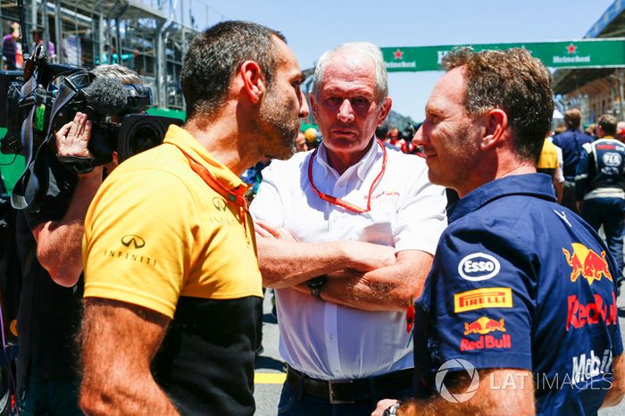 Cyril Abiteboul, Managing Director, Renault Sport F1 Team, Helmut Markko, Consultant, Red Bull Racing, Christian Horner, Team Principal, Red Bull Racing