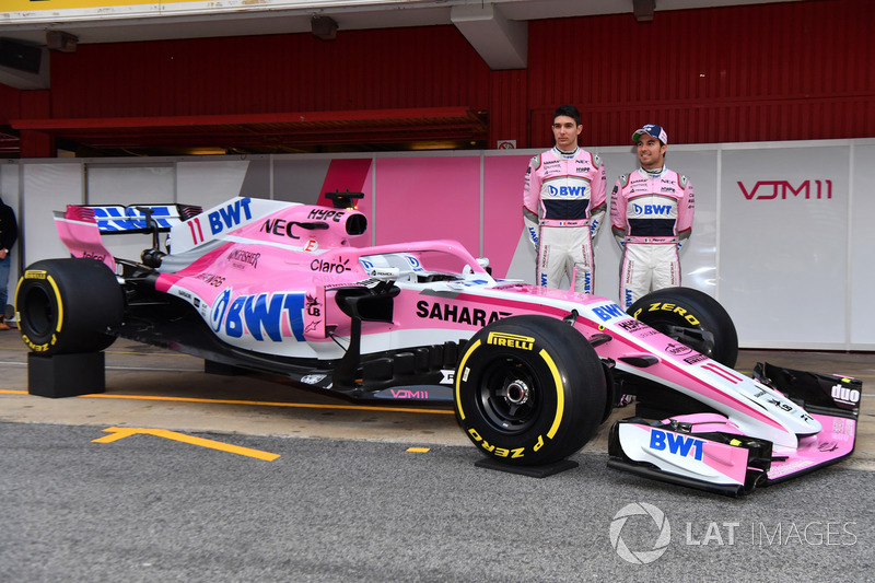 Гонщики Sahara Force India F1 Серхио Перес и Эстебан Окон, автомобиль VJM11