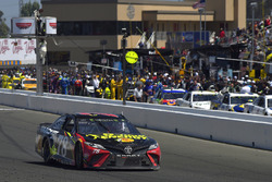 Martin Truex Jr., Furniture Row Racing, Toyota Camry 5-hour ENERGY/Bass Pro Shops, victory, winner, checkered flag