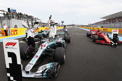 Lewis Hamilton, Mercedes AMG F1 W09, celebrates after taking pole position