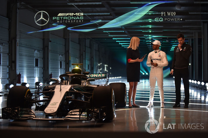 Lewis Hamilton, Mercedes AMG F1, Toto Wolff, directeur exécutif Mercedes AMG F1