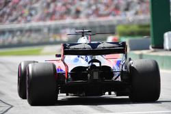 Даниил Квят, Scuderia Toro Rosso STR12
