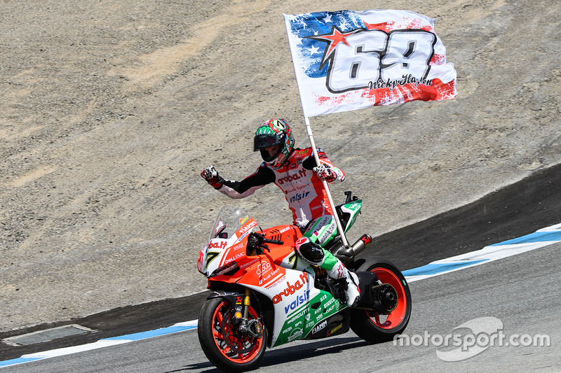 Le vainqueur Chaz Davies, Ducati Team