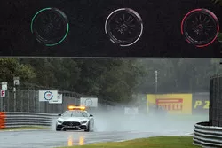 FIA Safety-Car im Regen