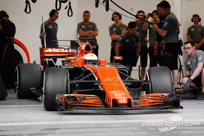 Oliver Turvey, McLaren MCL32
