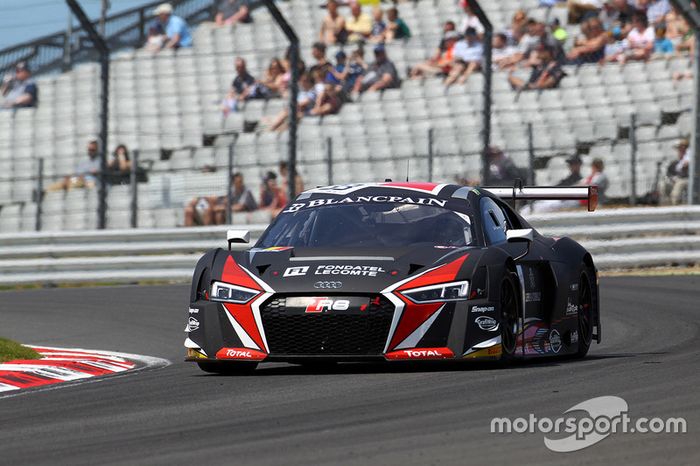 #33 Belgian Audi Club Team WRT Audi R8 LMS ultra: Enzo Ide, Christopher Mies