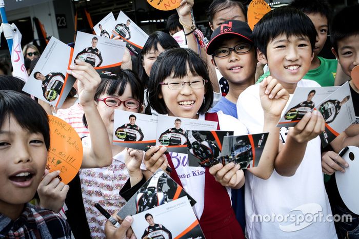 Fans jóvenes de Sahara Force India F1 Team