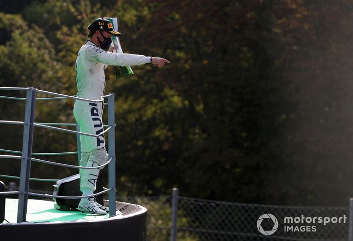 Pierre Gasly, AlphaTauri, celebra su victoria en el GP de Italia