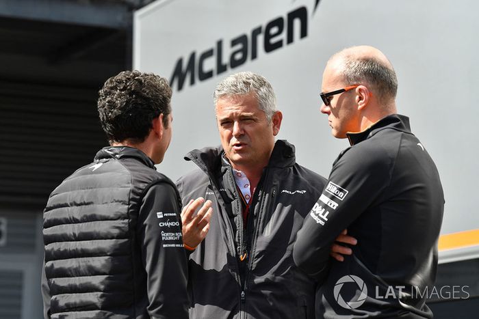 Gil De Ferran, McLaren y Simon Roberts, McLaren