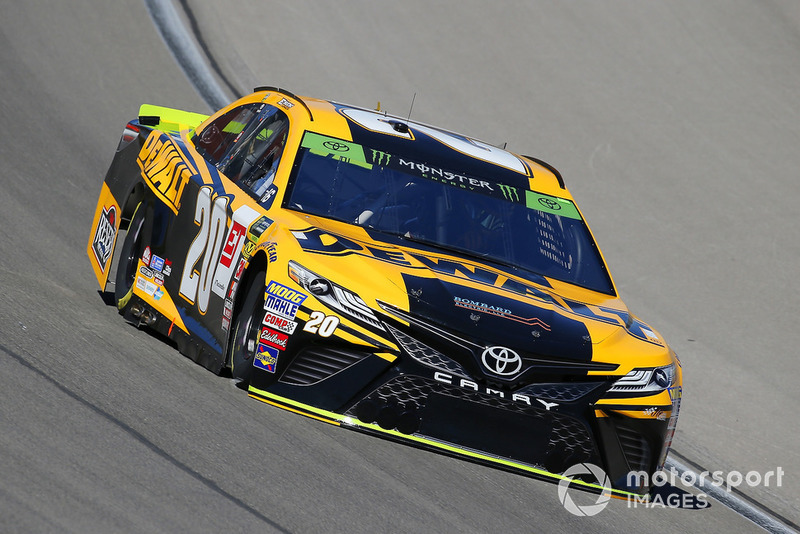 1. Erik Jones, Joe Gibbs Racing, Toyota Camry DeWalt