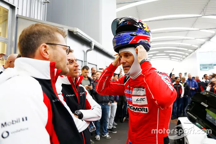 Andreas Seidl, chef del equipo Porsche Team, Mark Webber, Porsche Team