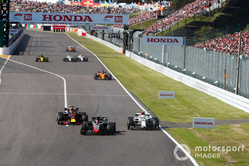Kevin Magnussen, Haas F1 Team VF-18, batalla con Charles Leclerc, Sauber C37, y Daniel Ricciardo, Red Bull Racing RB14
