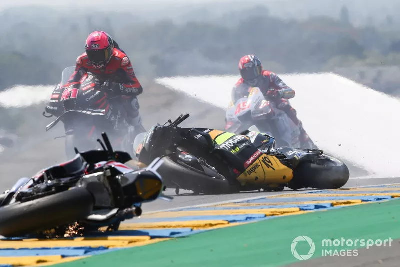 Alex Marquez, Gresini Racing, Luca Marini, VR46 Racing Team crash