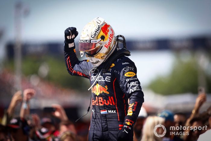 Ganador Max Verstappen, Red Bull Racing,celebra en Parc Ferme
