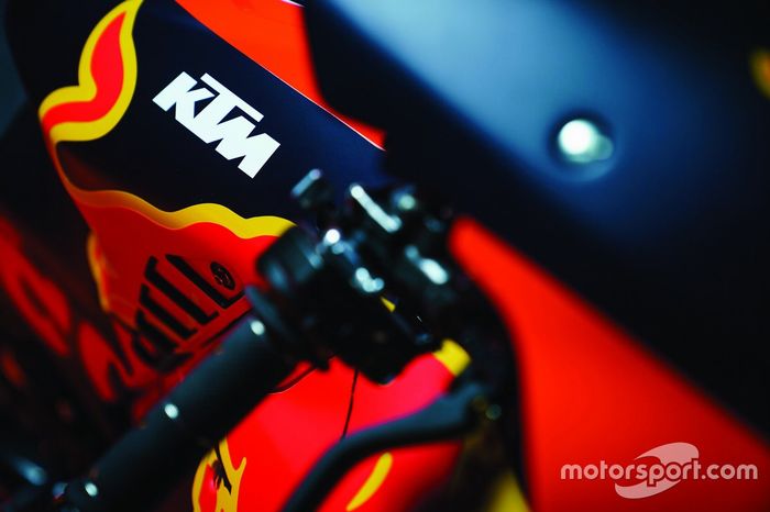 Red Bull KTM Factory Racing RC16