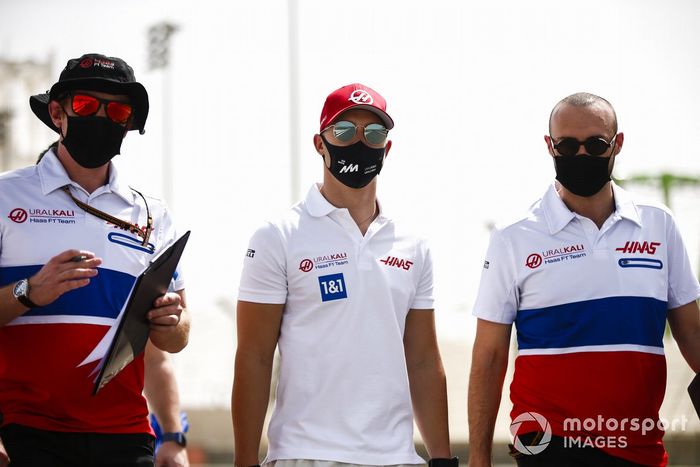 Nikita Mazepin, Haas F1, pasea por la pista