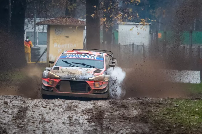 Dani Sordo, Carlos Del Barrio, Hyundai Motorsport Hyundai i20 Coupe WRC