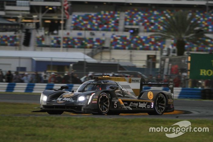 #5 JDC-Miller MotorSports Cadillac DPi: Joao Barbosa, Sebastien Bourdais, Loic Duval
