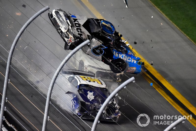 Crash of Ryan Newman, Roush Fenway Racing, Ford Mustang Koch Industries