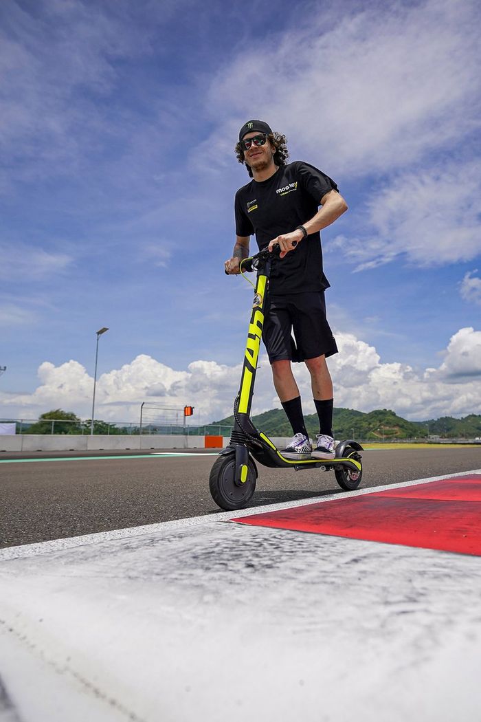 Marco Bezzecchi, Equipo VR46
