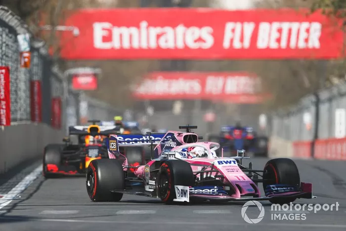 Sergio Pérez, Racing Point RP19,  Max Verstappen, Red Bull Racing RB15