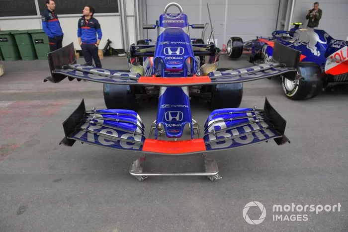 Alerón delantero de Toro Rosso STR14