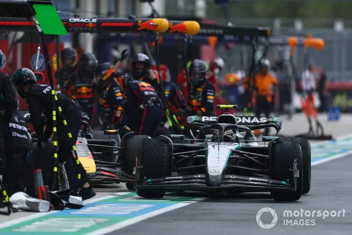 Max Verstappen, Red Bull Racing, Andrea Kimi Antonelli, Mercedes