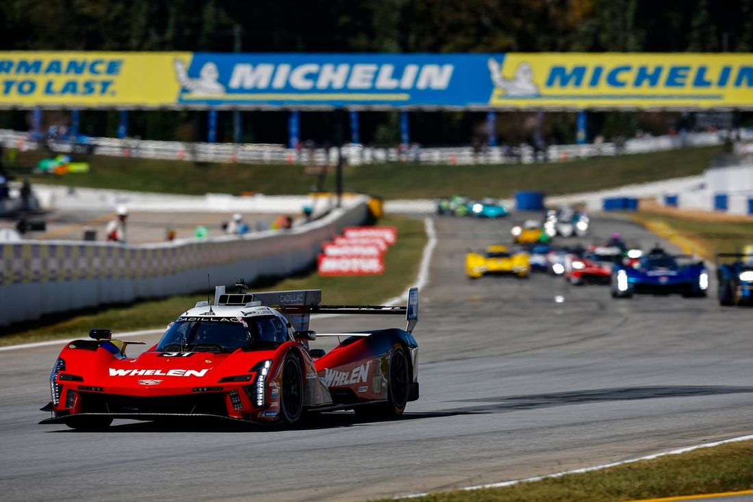 #31 Cadillac Action Express Cadillac V- Series.R: Jack Aitken, Earl Bamber, Frederik Vesti