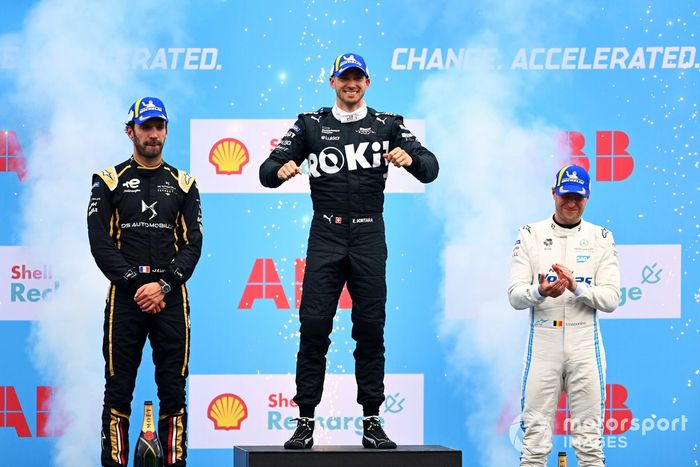 Podio: segundo lugar Jean-Eric Vergne, DS Techeetah, ganador  Edoardo Mortara, Venturi Racing, tercer lugar Stoffel Vandoorne, Mercedes-Benz EQ
