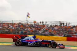 Daniil Kvyat, Scuderia Toro Rosso STR12