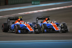 Pascal Wehrlein, Manor Racing MRT05; Esteban Ocon, Manor Racing MRT05