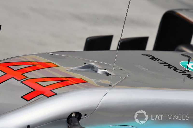 Mercedes-Benz F1 W08 Hybrid nose detail