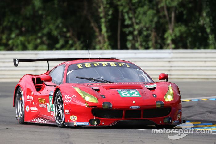 40: #82 Risi Competizione Ferrari 488 GTE: Giancarlo Fisichella, Toni Vilander, Matteo Malucelli