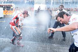 Ganador, Marc Márquez, Repsol Honda Team celebra con su equipo