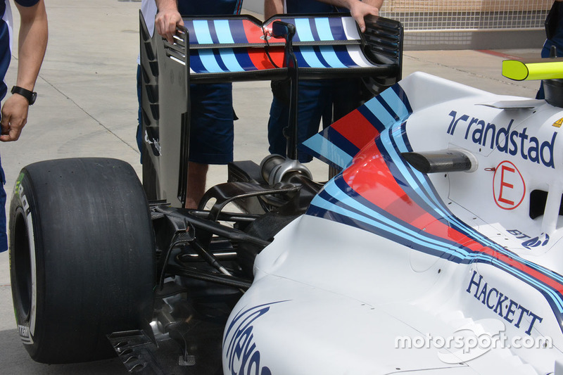 Williams FW38, Heckdetail