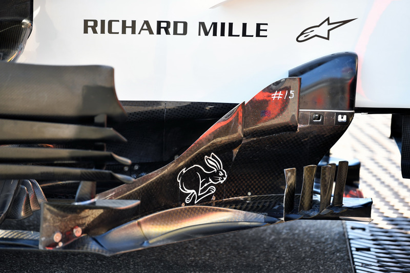 Haas F1 Team VF-18, bargeboard, részlet