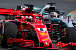 Переможець Себастьян Феттель, Ferrari SF71H святкує